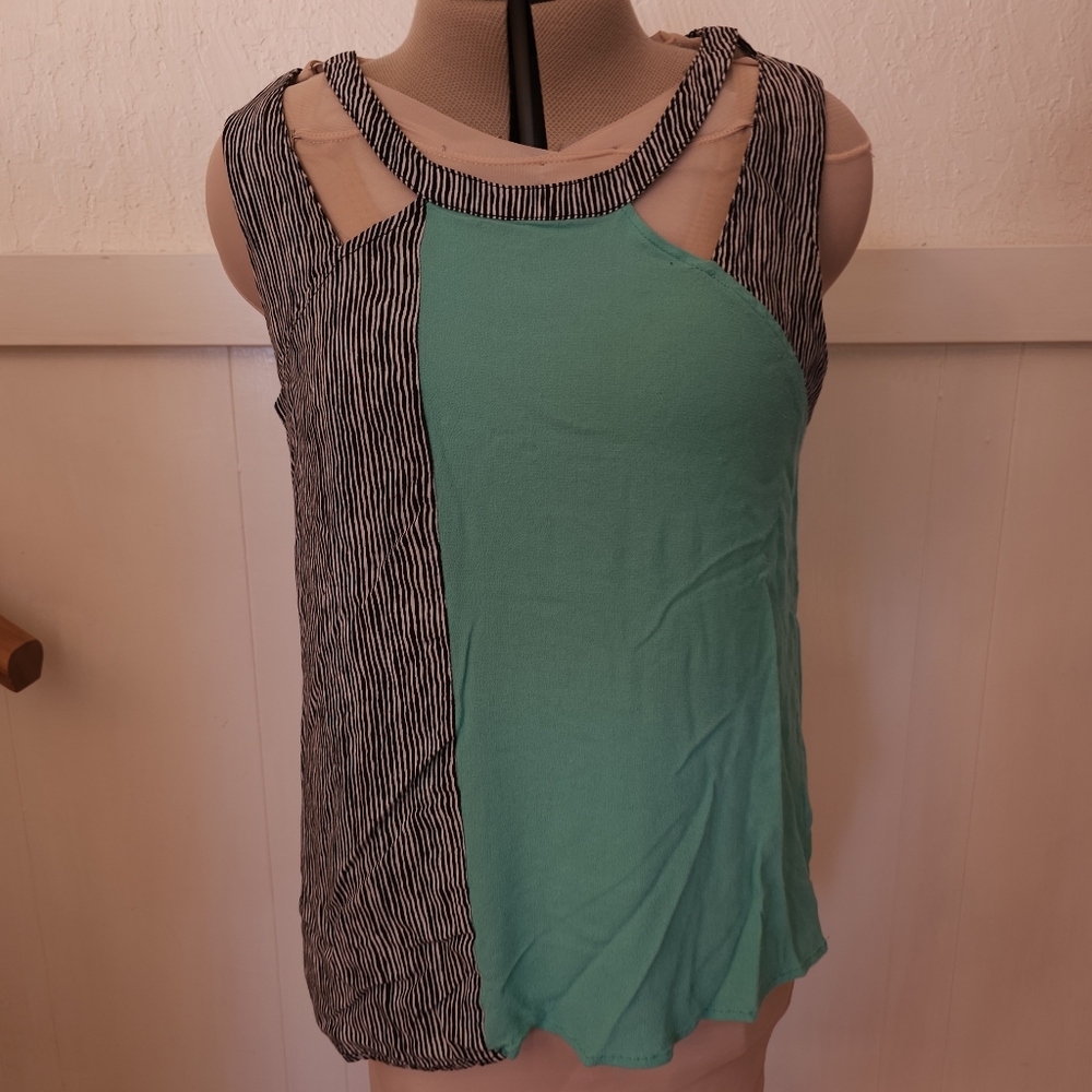 THML Flowy Top
